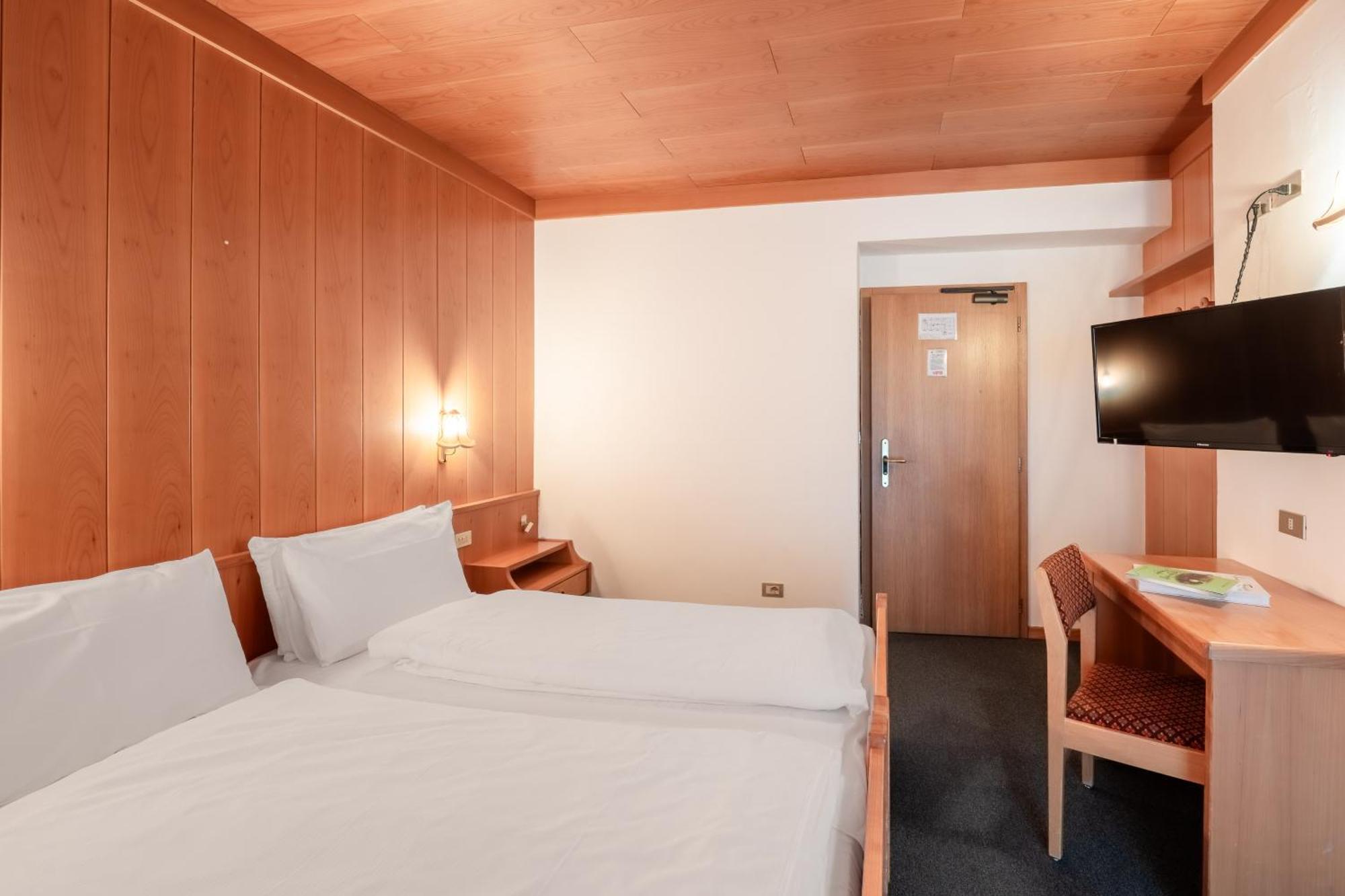 Economy Double or Twin Room,1574709200:JPEG